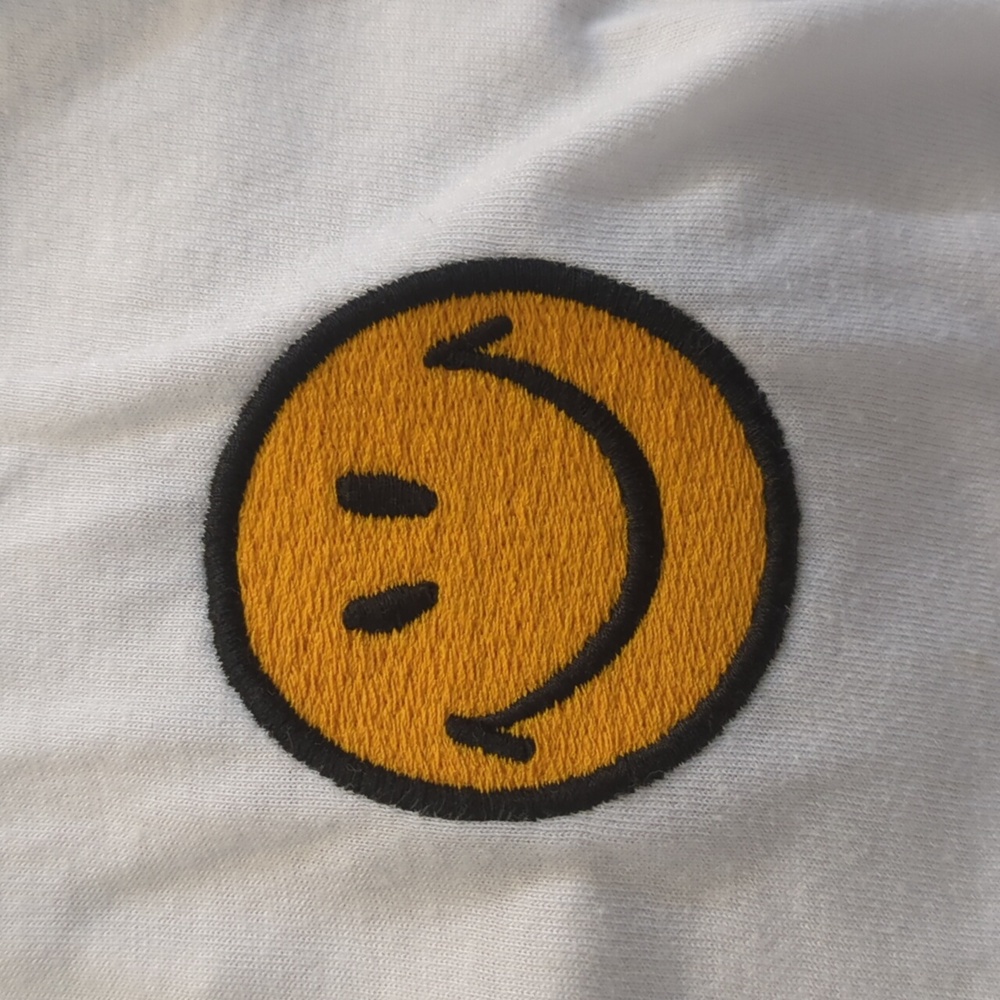Aviator Nation White Tee with Smiley Face size xs - Picture 4 of 6